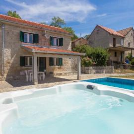 Gorgeous Home In Bajagic
