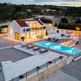 Awesome Home In Splitska- Supetar