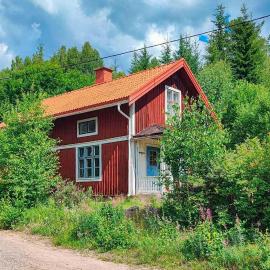 3 Bedroom Lovely Home In Likenäs，Likenäs的飯店