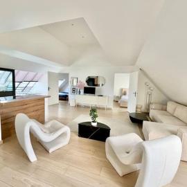 Penthouse 90m2 Terrace Parking 10m Paris Center