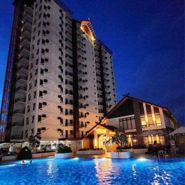 Brand New Condo With Scenic View and Pool, готель у місті Dauis