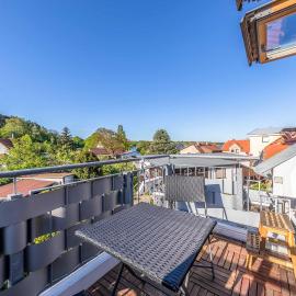 Seeuferblick - Komfortable 2-Etagen-Wohnung für 4 Personen an der Müritz