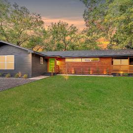 New-The Mod Poppy Large home 10 minutes from it all