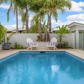 Stunning Alex Heads Beach House - Pet friendly