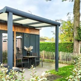Stunning Apartment In Heinkenszand, Hotel in heinkenszand