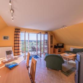 Ferienwohnung Storchenhorst - gemütliches Apartment mit Kamin, hotel a Göhren-Lebbin