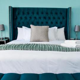 Thamani Guest House, hotel in Randfontein