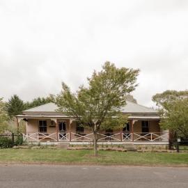 Larsens Cottage 2 - Historic 1880 Home, hotell i Mount Victoria