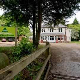 YHA New Forest، فندق في بورلي