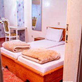 CERGY PONTOISE Hôtel Bafoussam, hotel Bafoussamban