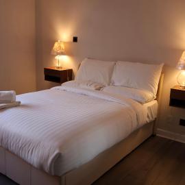 The Hideaway, hotel em Purley