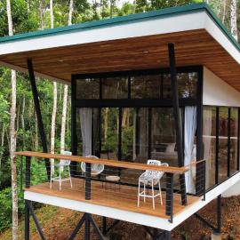 Pandanus Lodge & Retreats Bungalow Heliconia, hotel en Cariblanco