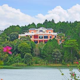 Dalat Edensee Lake Resort & Spa, hotel em Da Lat