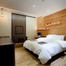 W Hotel: Gwangmyeong şehrinde bir otel