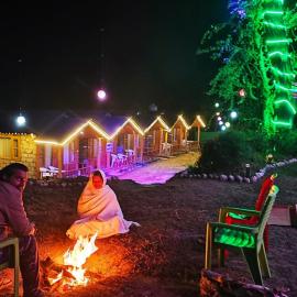 Moksha Cottages, hotel i Kasol