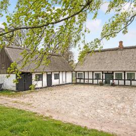 6 Bedroom Cozy Home In Rønne