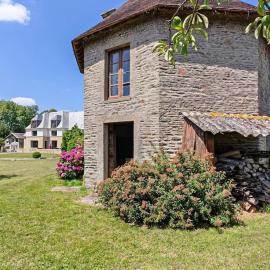Domaine de l'îsle Manière 10 pers, Hotel in Pontaubault