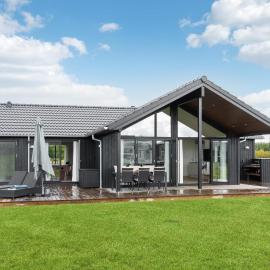 Amazing Home In Hørve With Sauna, hotel a Hørve