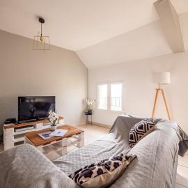 Appartement Chaleureux avec 2 grandes chambres, viešbutis mieste Saint-Rambert-dʼAlbon
