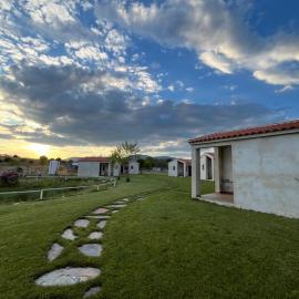 Casa Rural Granja Abril、Cardiel de los Montesのホテル