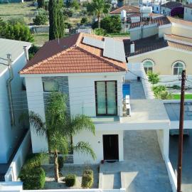 Marios Villa, hotel u Larnaki