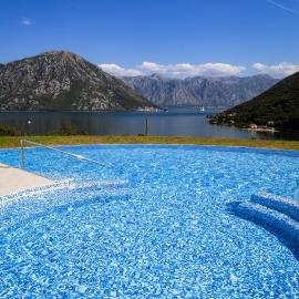 Morinj Lavender Bay apartment E5, Hotel in Donji Morinj