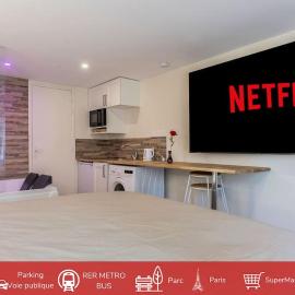 Love Room avec Jacuzzi, Le Saccard