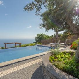 Villa Miradouro da Baleia (Heated Pool optional)