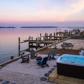 Game Room! Waterfront Group Haven in Ocean Pines