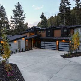 Park city Pines retreat sleeps 22!
