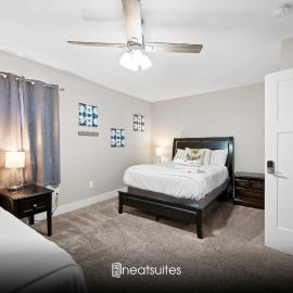 4BR, 3Bath for 11, Near Ark, Plenty of Free Parking, hotel in Williamstown