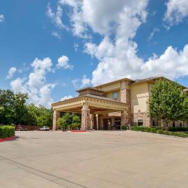 Best Western Plus Goliad Inn & Suites, хотел в Goliad