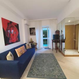 Suite Apartment in MC Center, 5min walk to Casino & the Port and 1min from underground train station, hotel a Montecarlo