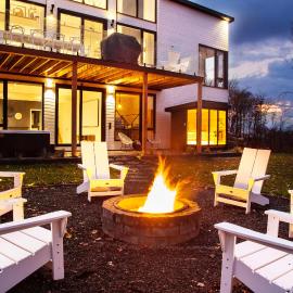 Chalet Peak Tremblant: Your Mountain Escape., Hotel in La Conception