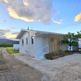 Pasture Views Cottage, Hotel in Riwaka