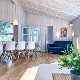 Strandblick - Dorf 1 Ferienhaus 21, hotell i Priwall