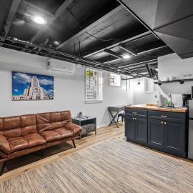 The Walnut Suites - The Onyx Suite