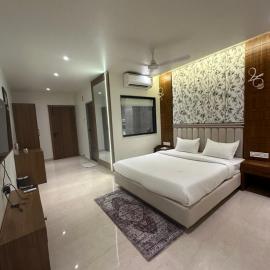 AB Hotel, Hotel in Sehore