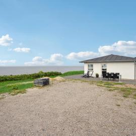 Stunning Home In Esbjerg V With Kitchen