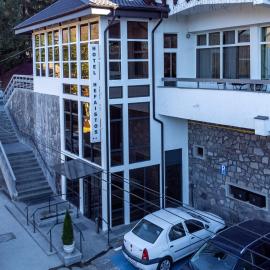 Hotel Hefaistos - Sovata: Sovata şehrinde bir otel