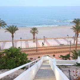 Stunning Apartment In El Campello, hotel in El Campello