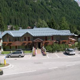 Residence Orsa Maggiore, hotel in Madonna di Campiglio