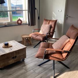 Bungalow op bedrijf met melkkoeien, hotel em De Cocksdorp