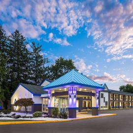 Days Inn & Suites by Wyndham Albany, hotel u gradu 'Albany'