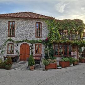 RAS Trebinje Stari grad, ξενοδοχείο σε Trebinje