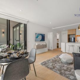 WOW Self-Contained Apartment on Hall