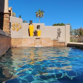 Ocotillo Lakes with pool heater, golf views, BBQ