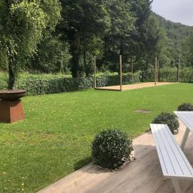 Maison bord de rivière calme jaccuzi