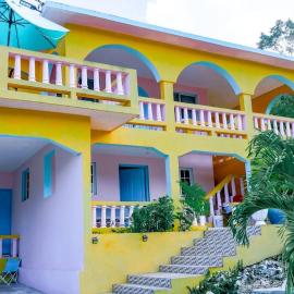 Coral Cove Cottage