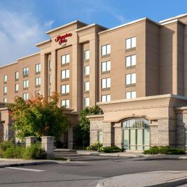 Hampton Inn by Hilton Brampton - Toronto, ξενοδοχείο σε Μπράμπτον